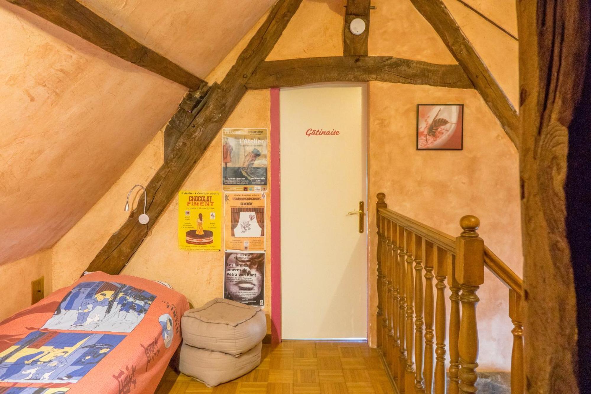 Chantilly ,Petit Dejeuner Et Table D'Hotes Possible Noyers  Dış mekan fotoğraf